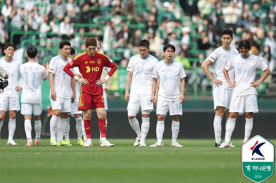 리그 3위로 떨어진 울산…김천, 우승후보 제치고 '깜짝 1위 등극' (종합)