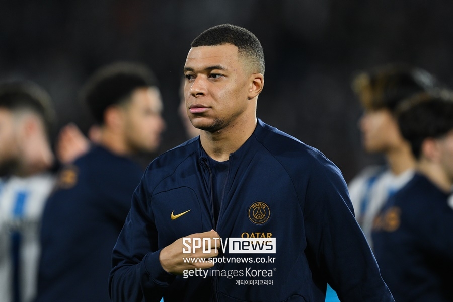 음바페 불만 폭발→엔리케의 헛된 희망 "그는 아무 말도 안 했다, 레알 안 가고 PSG 남을 수도"