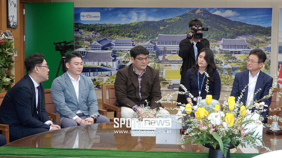 [포토S] 지난 경북씨름 대축전의 성과 설명중인 김영수 씨름진흥원 국장