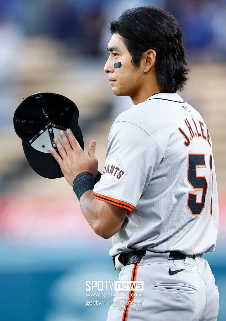이정후 이런 모습 처음인데… 3G 연속 무안타에 아쉬운 수비까지, MLB 적응기 계속된다 [이정후 게임노트]