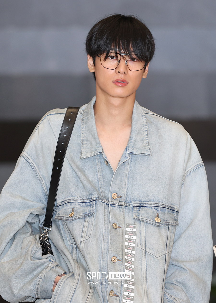 [포토S] 더보이즈 주연, '새벽이라 조금 피곤하네요'