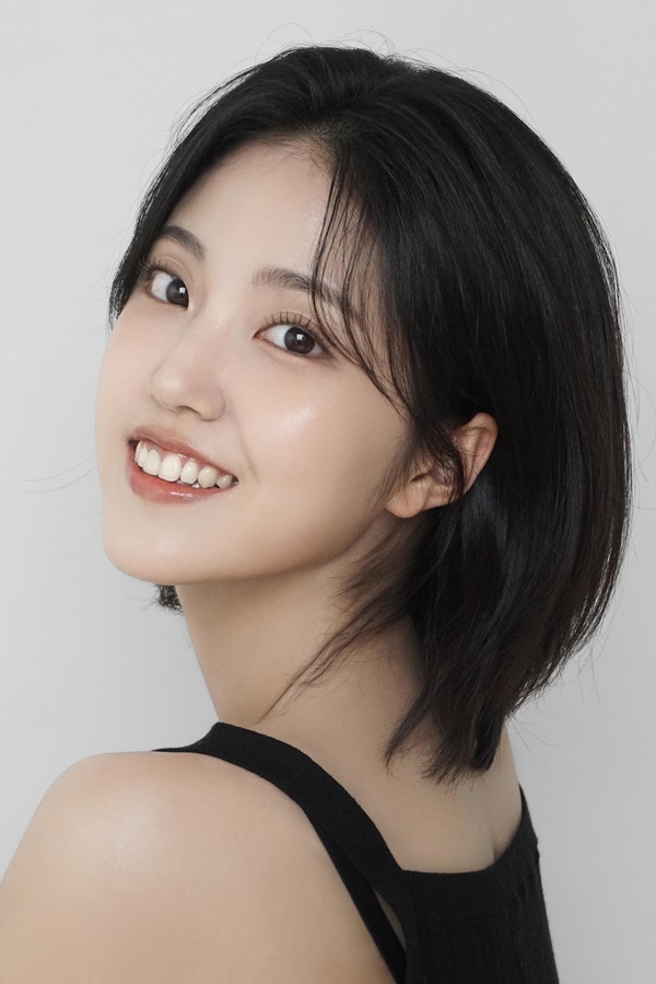 배우 강지은, 넘버원이앤엠과 전속계약