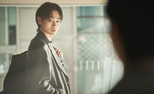 스다 마사키 "'기생수: 더 그레이', 기세 좋은 韓 드라마 제작 방식 느껴"