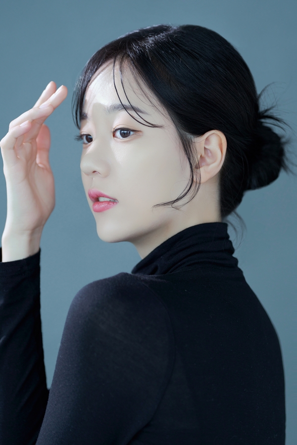 신인 배우 하유하, 넘버원이앤엠과 전속계약