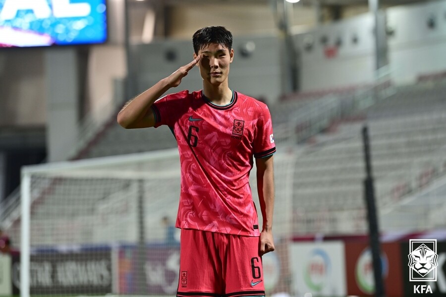 이래서 한일전 이길까…이강인·배준호 없는 황선홍호 '무한 크로스', 실속은 글쎄