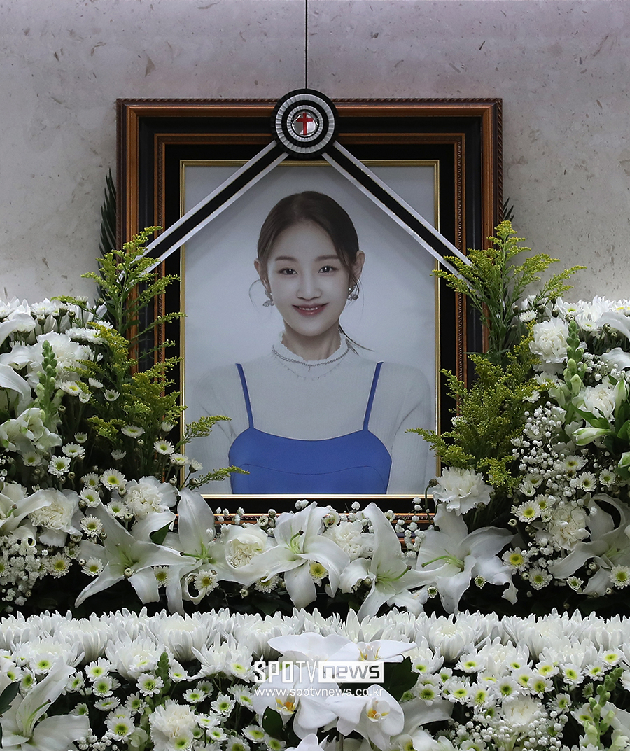 故 박보람, 17일 발인…''슈스케' 동료' 허각·로이킴·박재정·강승윤 배웅 속 영면