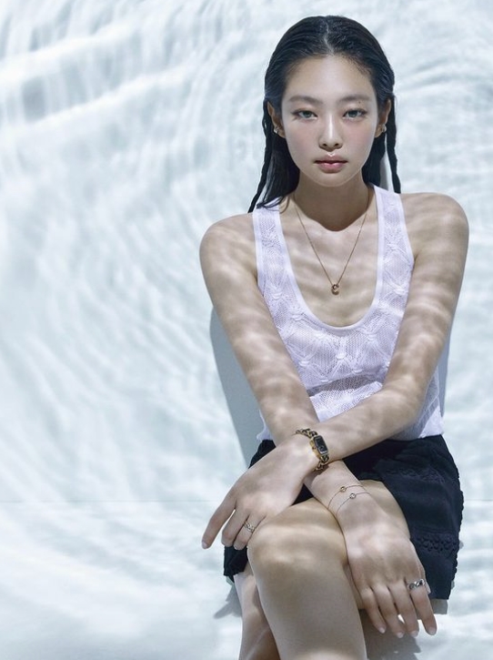 ▲ 블랙핑크 제니. 출처| 보그 코리아 인스타그램
