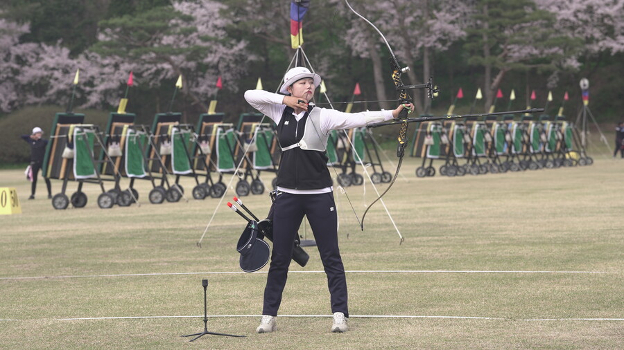 ▲ 아시안게임 3관왕 임시현(한국체대)이 올림픽 양궁 대표 선발전 1위로 파리행 티켓을 따냈다. ⓒ 대한양궁연맹
