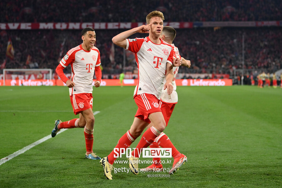 ▲ 18일(한국시간) 알리안츠 아레나에서 열린 아스날과 2023-24 UEFA 챔피언스리그 8강 2차전에서 바이에른 뮌헨은 조슈아 키미히의 선제 결승골에 힘입어 1-0으로 이기고 1·2차전 합계 3-2로 4강에 진출했다.