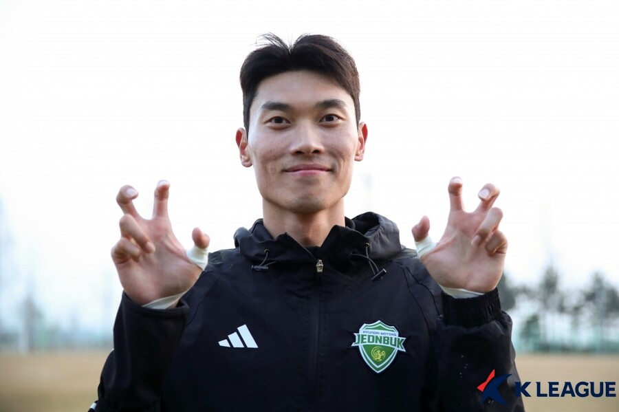 ▲ 황선홍호에서 맹활약하고 있는 전북 골키퍼 김정훈 ⓒ한국프로축구연맹