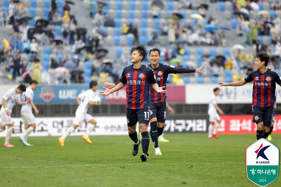▲ 수원FC가 이승우의 1골 1도움 활약으로 제주 유나이티드에 2-1로 이겼다. ⓒ한국프로축구연맹