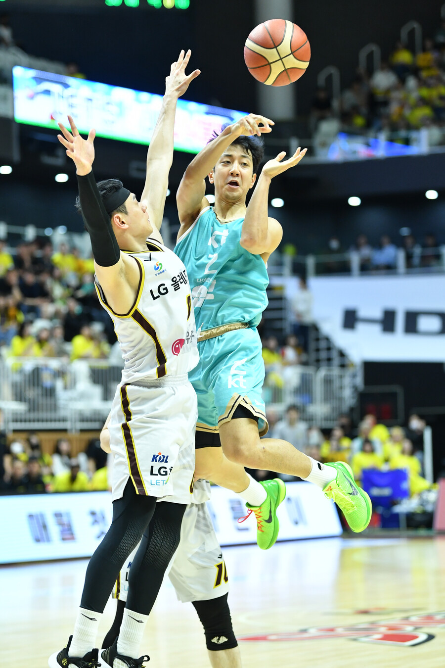 ▲ 수원 KT가 시리즈 2승 2패를 만들었다. ⓒKBL