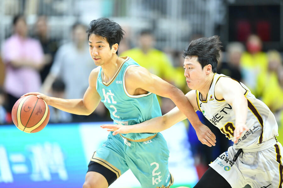 ▲ 허훈이 4차전 승리의 주역이 됐다. ⓒKBL