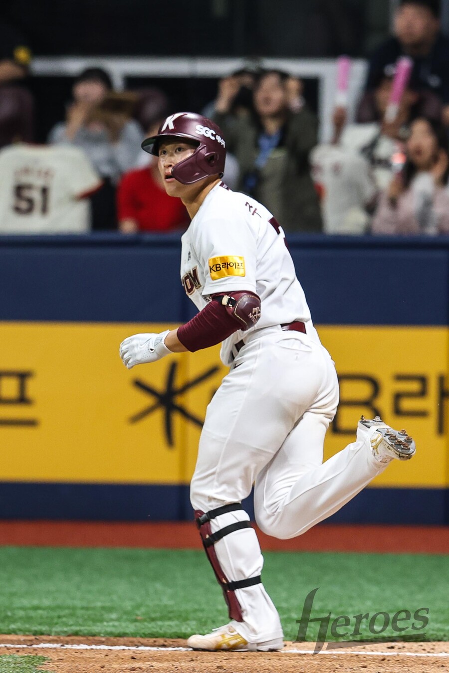 ▲ 0-2로 뒤진 8회 2사 후 극적인 동점 투런포를 때린 주성원 ⓒ키움히어로즈