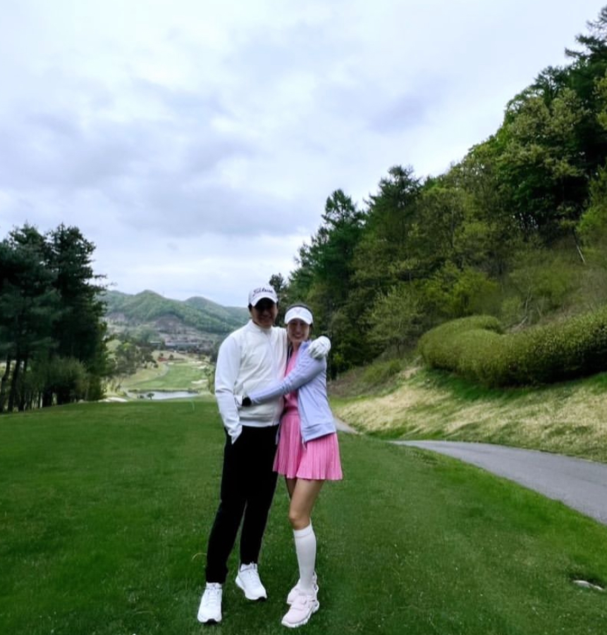 '활동 복귀' 주진모, ♥민혜연과 다정 근황 "바쁘지만 행복"