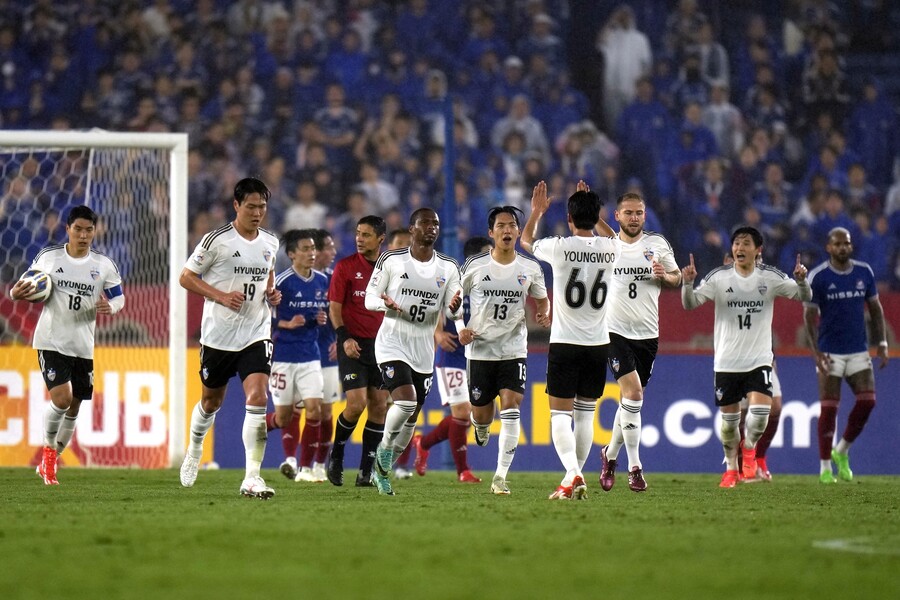 빗속 대혈투 울산, 요코하마와 1, 2차전 합계 3-3 만든 뒤 승부차기에서 4-5 패배…ACL 결승 진출 좌절