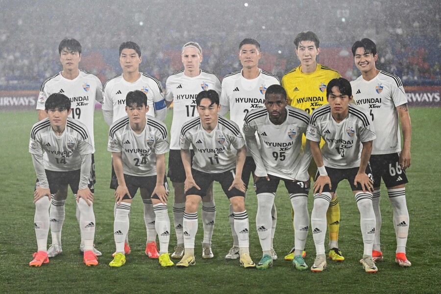 ▲ 울산 HD가 요코하마 F.마리노스와의 2023-24 아시아 축구연맹 챔피언스리그(ACL) 4강 2차전을 치렀다. ⓒ연합뉴스/REUTERS/AFP/AP