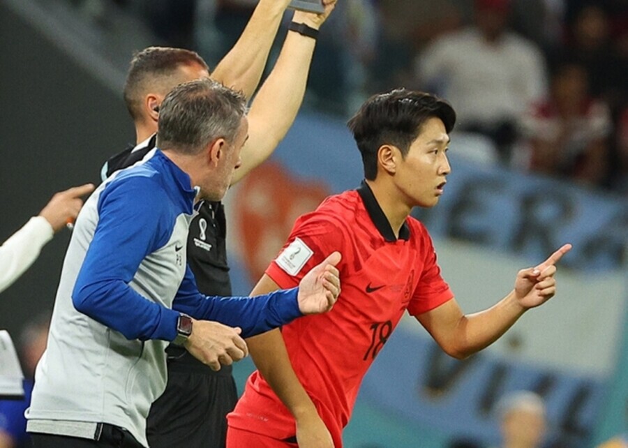 이강인 잘 안 썼던 이유…벤투의 솔직한 고백 "월드컵 전까지 확신 없었다"