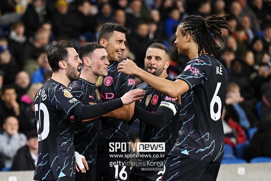 PL 1위 보인다…'포든 멀티골' 맨시티, 브라이턴 4-0 대파→아스널 턱밑까지 추격