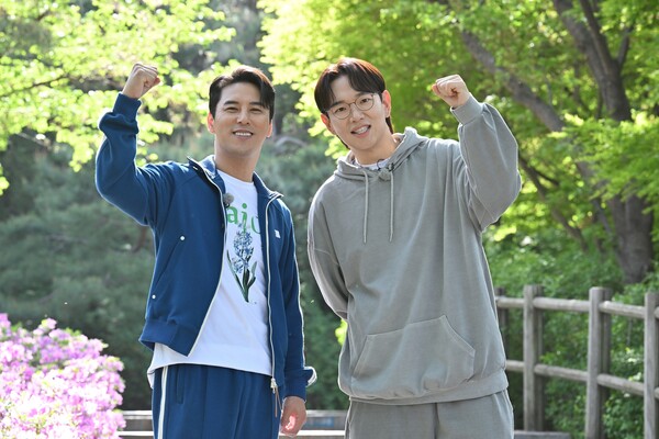 ▲ 5월 1일 첫 방송되는 '2장1절' 진행을 맡은 장민호(왼쪽)와 장성규. 제공|KBS