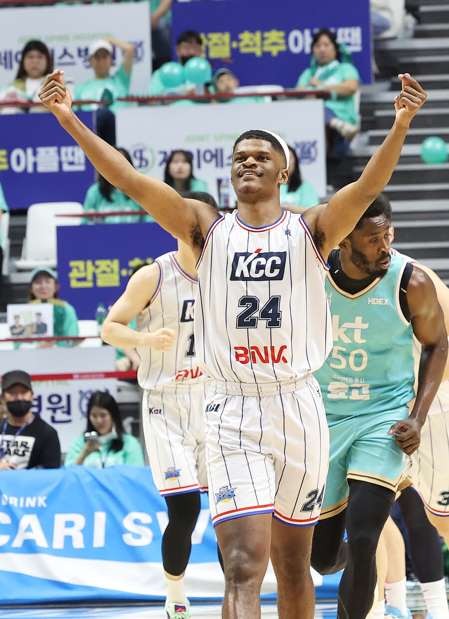 ▲ 부산KCC가 수원KT를 챔피언결정 1차전에서 90-73으로 꺾었다.  ⓒ연합뉴스