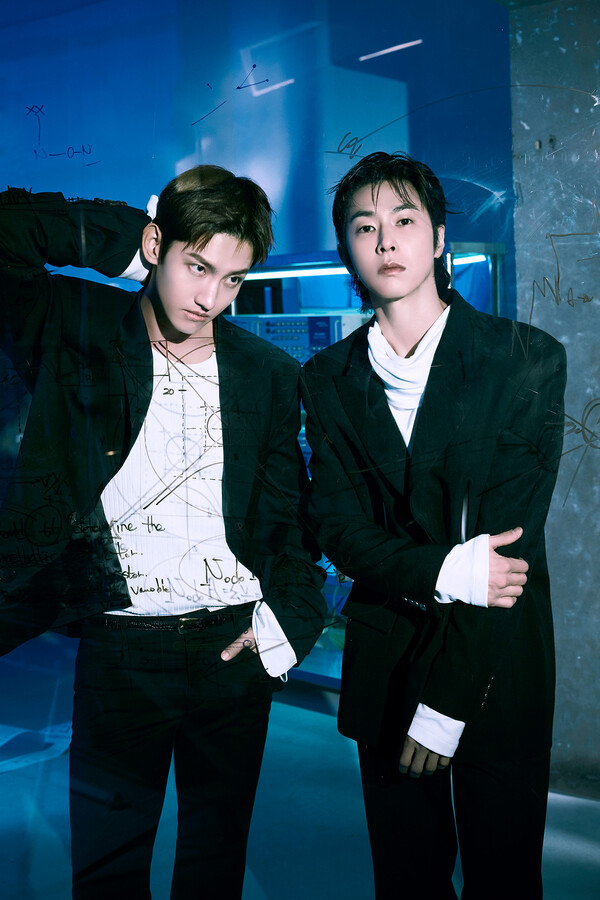 ▲  오는 11월부터 8개 도시 전국 투어를 벌이는 동방신기. 제공|SM엔터테인먼트
