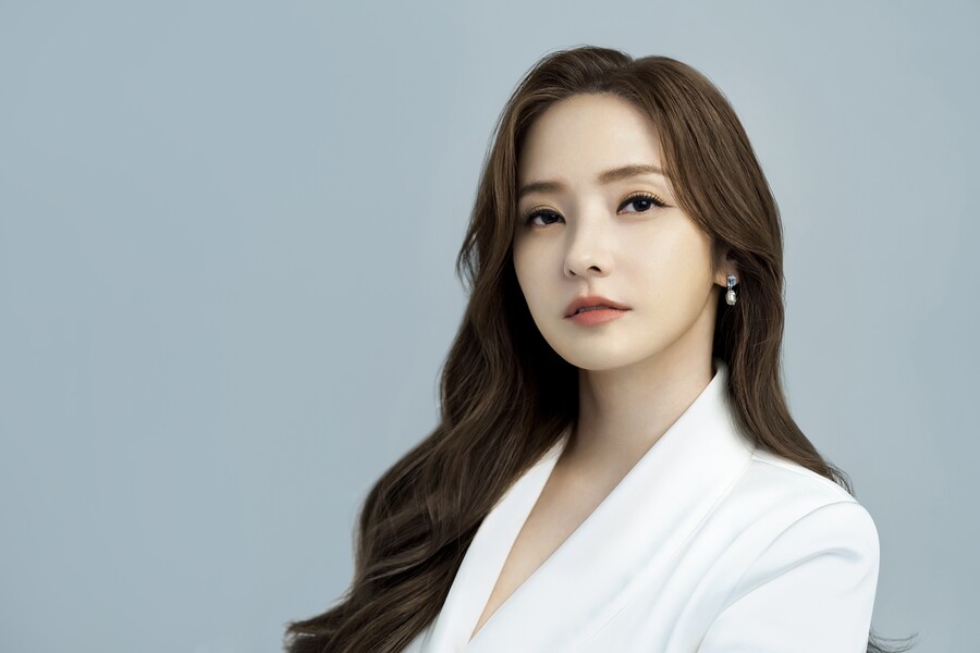 한채영, 2년 만에 안방 복귀…'스캔들'서 엔터사 대표 변신[공식]