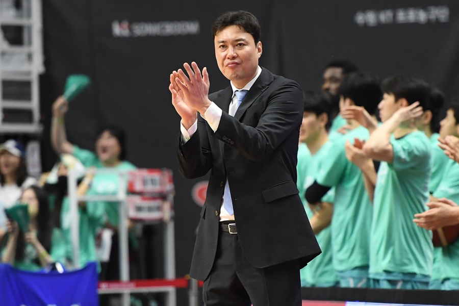 ▲ 수원 KT 송영진 감독 ⓒ KBL
