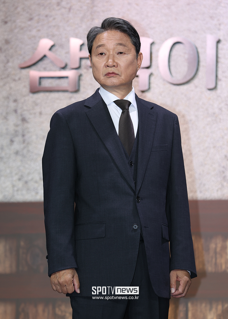 [포토S] 주진모, '근엄하게'