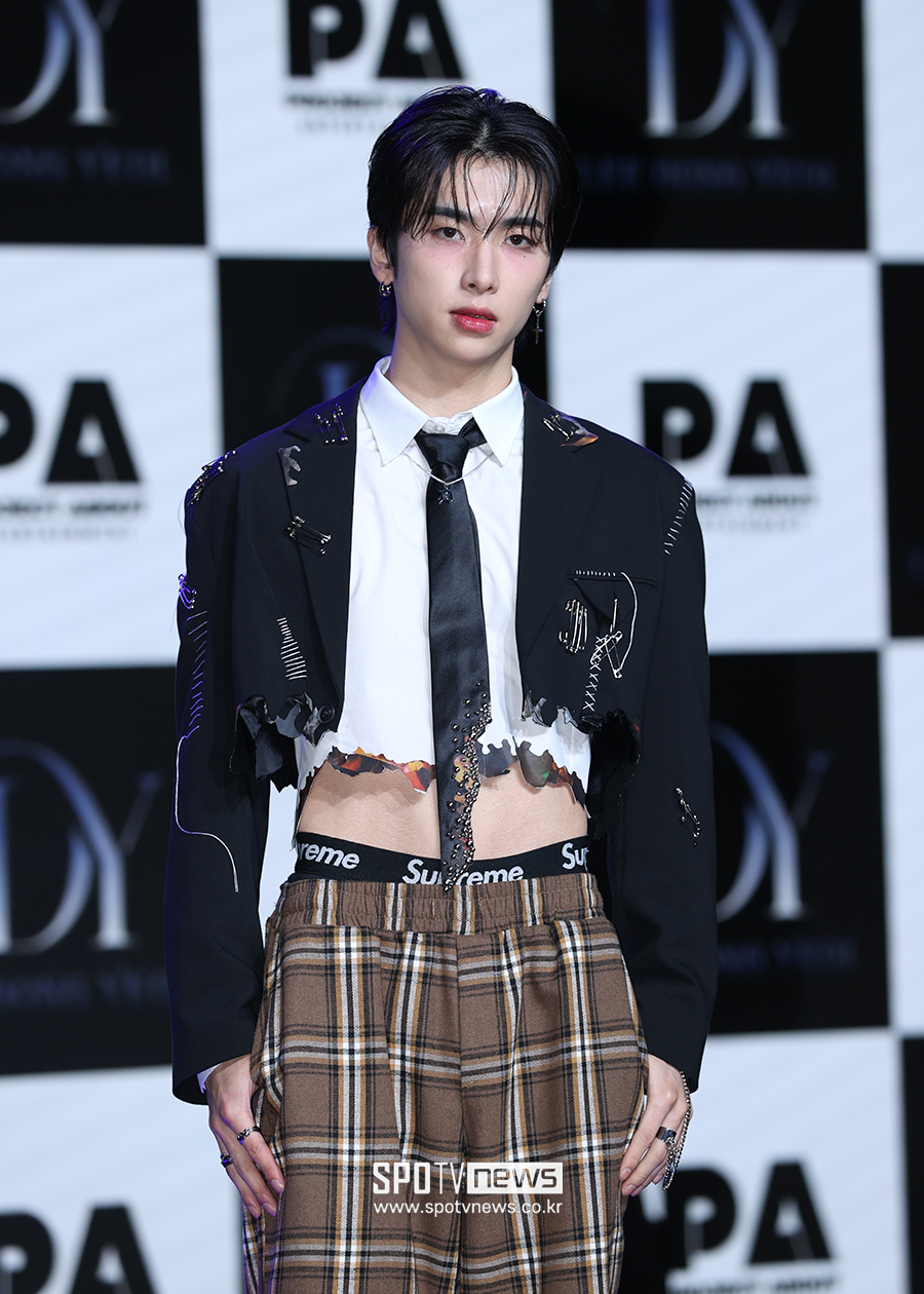 업텐션 샤오 아닌 이동열…강렬하게 섹시하게 솔로 데뷔[종합]