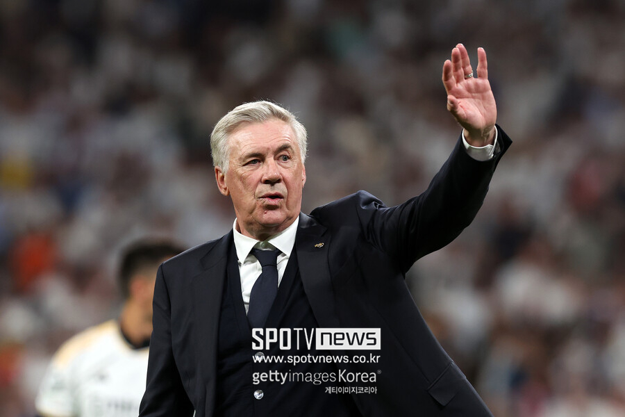 ▲ 9일(한국시간) 스페인 마드리드 산티아고 베르나베우에서 열린 2023-24 UEFA 챔피언스리그 4강 2차전에서 바이에른 뮌헨에 2-1 역전승을 거두고 1·2차전 합계 4-3으로 이겼다. 1차전에서 바이에른 뮌헨과 2-2로 비겼던 레알 마드리드는 안방에서 챔피언스리그 결승 진출을 확정했다. 카를로 안첼로티 레알 마드리드 감독.