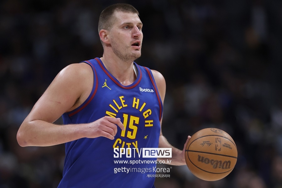 'NBA 전설이 됐다' 요키치, 개인통산 세 번째 MVP…4회 수상 르브론 바짝 추격