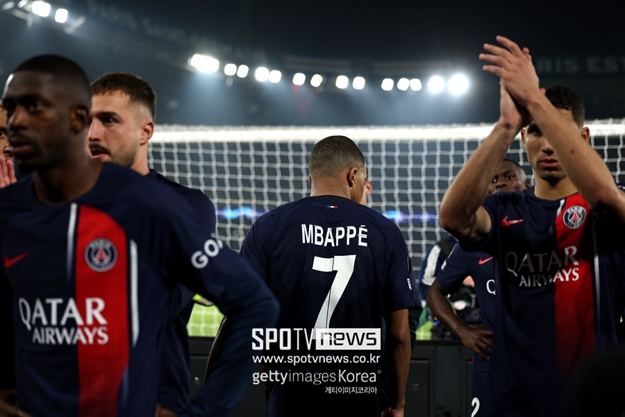 ▲ 킬리안 음바페가 파리 생제르맹(PSG)을 떠난다. 자신의 SNS에 직접 밝혔다. 다음 행선지를 공개하진 않았으나 레알 마드리드가 유력하다. 파리 생제르맹에서 음바페와 함께 뛰던 이강인은 이제 옛 동료가 될 전망이다.