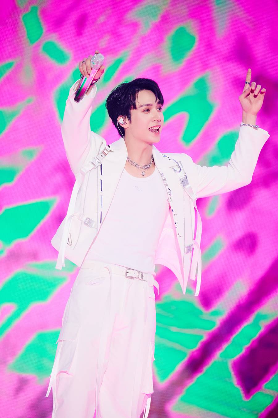 ▲ 하이라이트 손동운. 제공| 어라운드어스