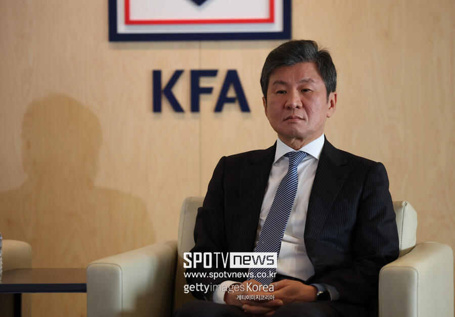 '정몽규 OUT' 그렇게 외쳐도 '4선' 조건 충족…정몽규 축구협회장, AFC 집행위원 당선