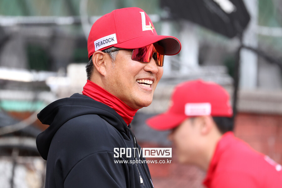 “이기순, 씩씩한 투구 인상적이었다” 이숭용 감독 활짝 웃었다
