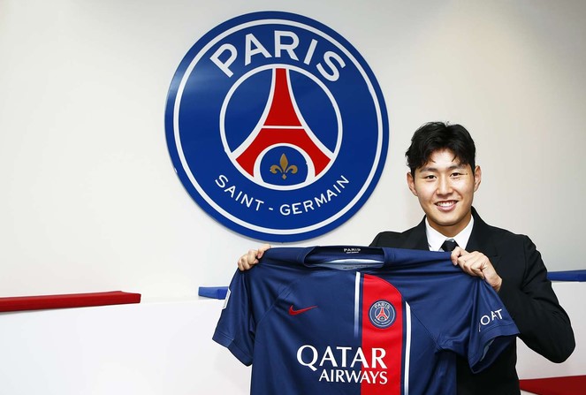 ▲ PSG에 입단한 이강인  ⓒPSG
