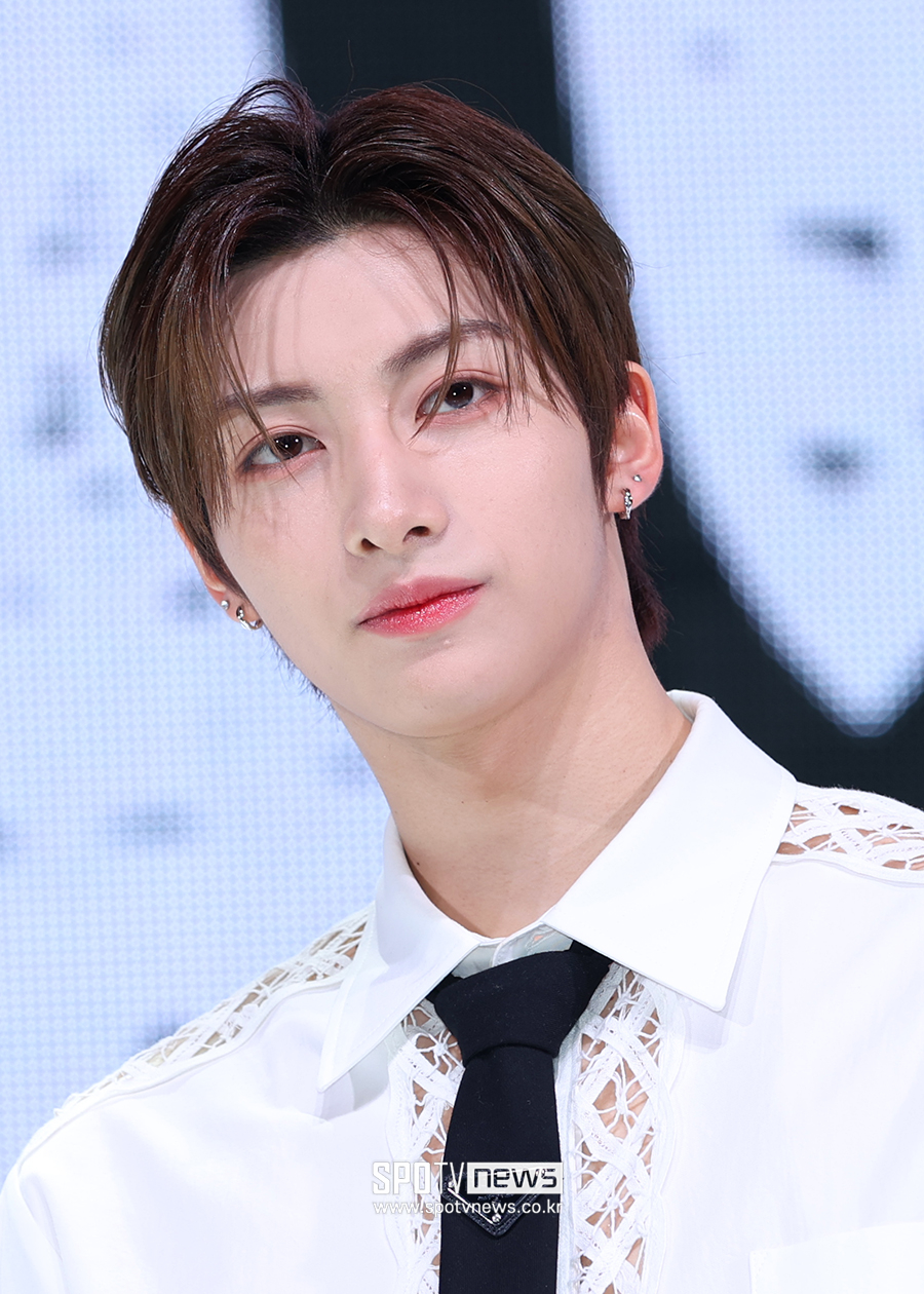 'JYP 신인' 넥스지 유우 "박진영 PD, 초심 잃지 말고 열심히 하라고 조언"