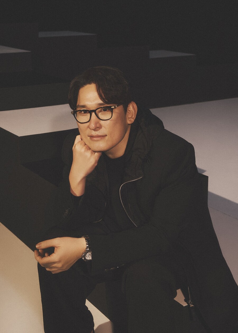'더 에이트 쇼' 한재림 감독 "배성우, 잘 어울려서 다들 납득…복귀작 될지 몰라"[인터뷰①]