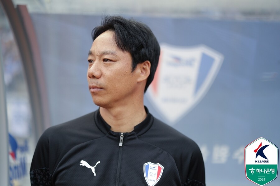 ▲  사퇴 의사를 밝힌 염기훈 감독 ⓒ한국프로축구연맹