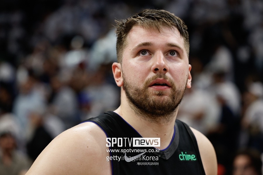 돈치치의 생애 첫 NBA 우승 도전기, 변수는 부상 "무릎 통증 여전"