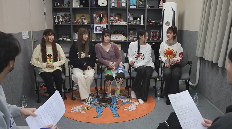 ▲ 침착맨 라이브 방송에 출연한 뉴진스. 출처| 침착맨 유튜브 캡처