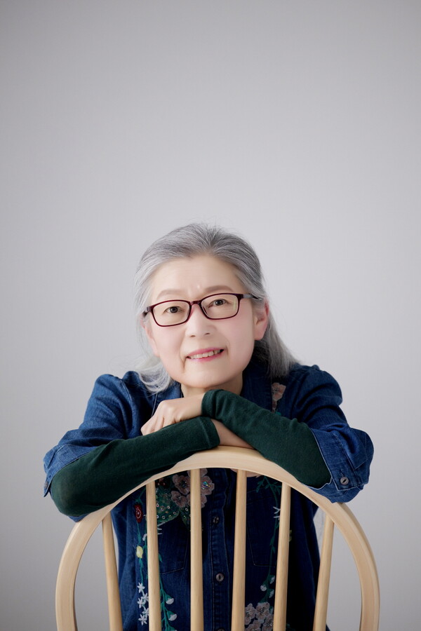 백발의 소녀로 돌아온 박인희, 콘서트 매진에 일찌감치 '9월 앙코르' 확정