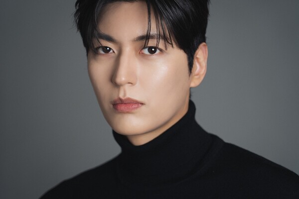 ▲ 김조광수 감독의 신작 영화 '꿈을 꾸었다 말해요'에 주연으로 캐스팅된 정시현. 제공|인코드 엔터테인먼트