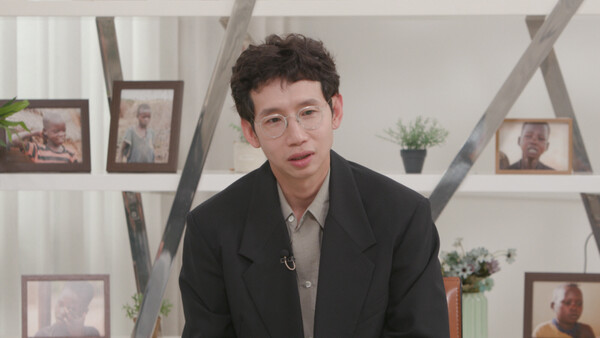 봉태규, 우간다서 날아온 편지 한장에 눈물 펑펑(바다 건너 사랑 2024)