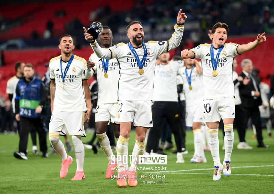 ▲ 레알 마드리드가 또 우승했다. 벌써 15번째다. 유럽축구연맹(UEFA) 챔피언스리그 역사상 최다 우승팀이 됐다. 최종 승자가 된 레알 마드리드는 대회 참가비, 라운드별 참가비, 승리 수당, 우승 상금, 중계권료 등을 모두 합해 1억 4152만 유로 한화로 2126억원을 벌게 됐다.