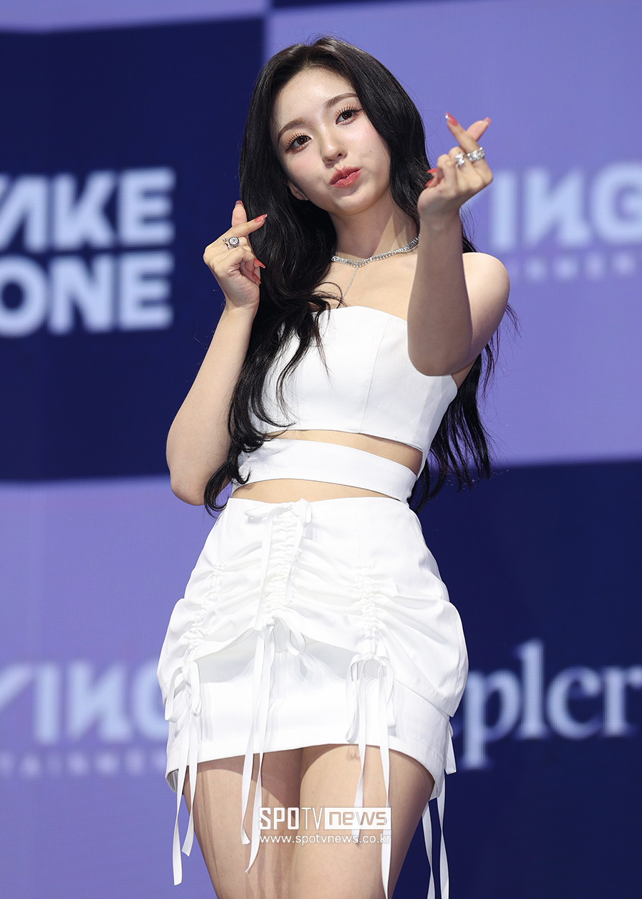 [포토S] 케플러 강예서, '하트 뿅뿅'