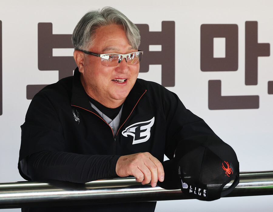 김경문 강공 드라이브…72억 타자 전격 2루수 투입, 한화 라인업 확 바뀌었다