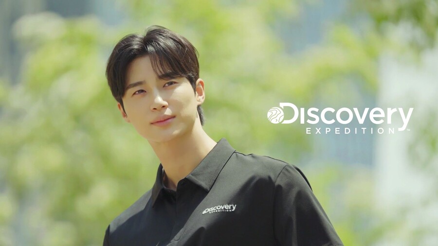 변우석, '남친짤' 화보 공개…'좋아요' 10배 효과 '인기 폭발'