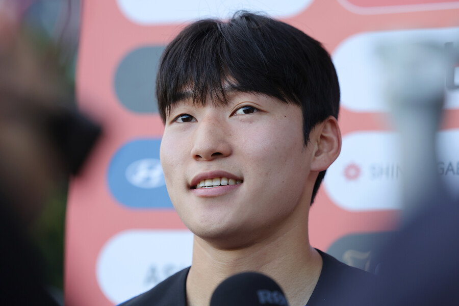 ▲ 축구대표팀이 싱가포르와 6일 2026 북중미 월드컵 아시아 2차 예선 5차전을 치른다. 손흥민을 중심으로 이강인, 이재성, 황희찬 등이 공격을 책임질 전망이다. 특히 조커로 배준호의 활약이 기대된다. 김도훈 임시 감독도 배준호를 콕 찍으며 중용 가능성을 내비쳤다.  ⓒ연합뉴스